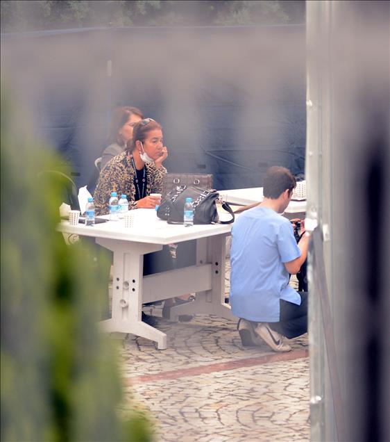 OZAL'IN MEZARININ ACILMASINA BASLANDI