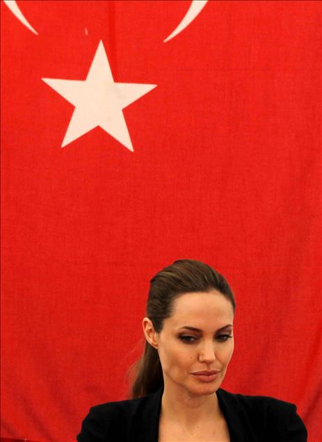 BM OZEL TEMSILCISI UNLU AKTRIS ANGELINA JOLIE, ISLAHIYE DEKI SUR