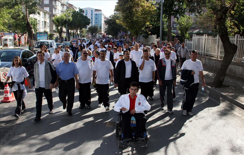 ''DUNYA YURUYUS GUNU''