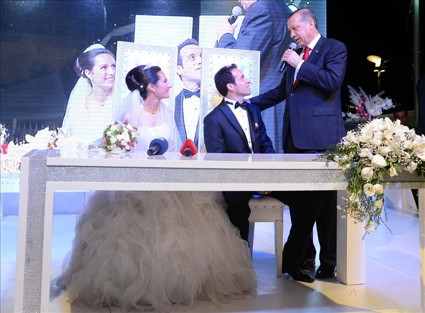 BASBAKAN ERDOGAN, ASLI CAKIR ALPTEKIN'IN DUGUNUNE KATILDI