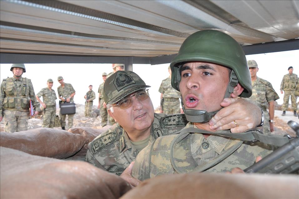 GENELKURMAY BASKANI ORGENERAL OZEL, SURUC'TA