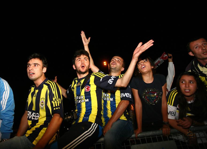 FENERBAHCELILER ALEX'E VEDA ETTI