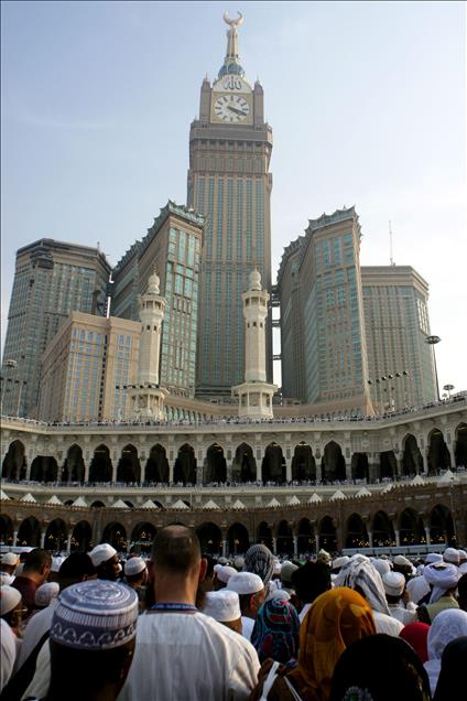 ISLAM ULKELERINDE ZAMANI ''MEKKE SAATI'' BELIRLEYECEK