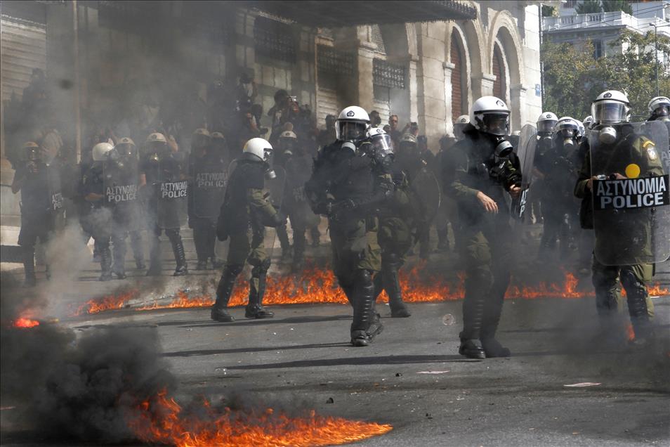 YUNANISTAN'DA GENEL GREV