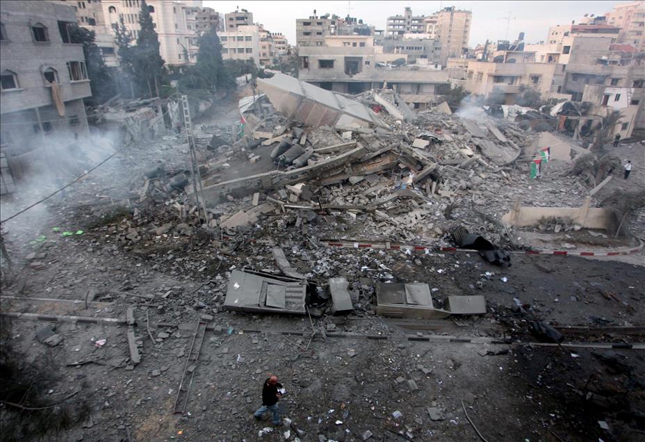 ISRAIL, ''HUKUMET BINASI''NI VURDU 