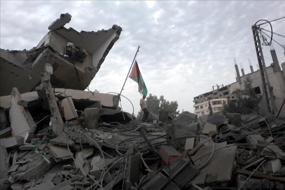 ISRAIL, ''HUKUMET BINASI''NI VURDU 