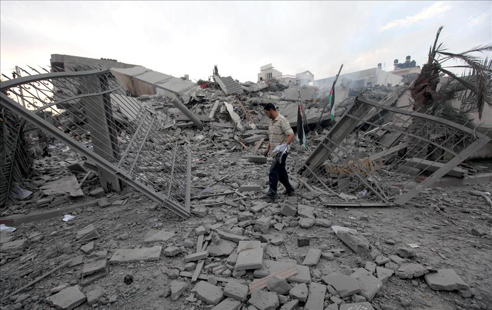 ISRAIL, ''HUKUMET BINASI''NI VURDU 