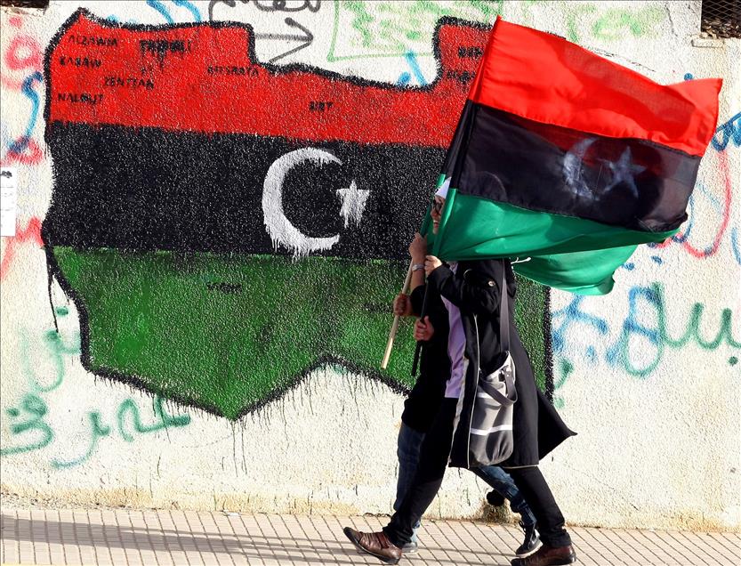 LIBYA'DA HALK DEVRIMDEN EMIN