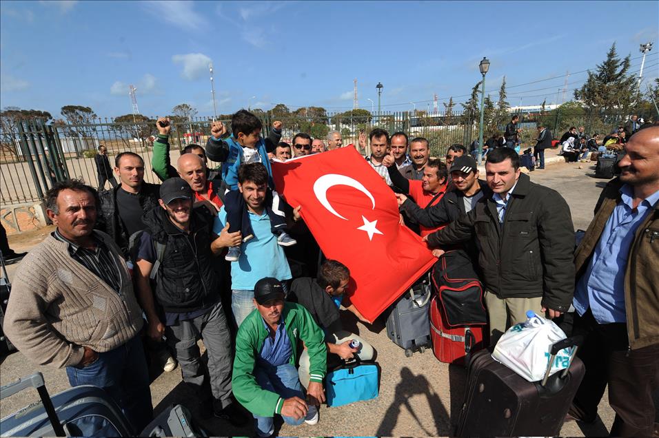 LIBYA'DAN BEKLENEN TURK KAFILESI TUNUS SINIRINA ULASTI