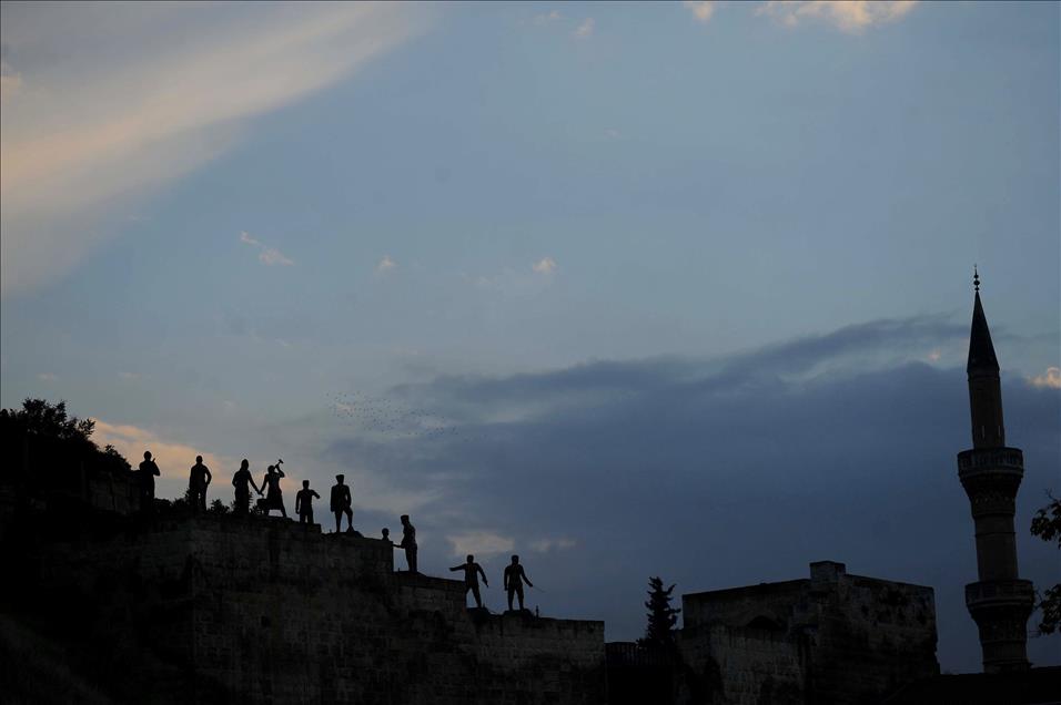 GUN BATIMINDA GAZIANTEP KALESI