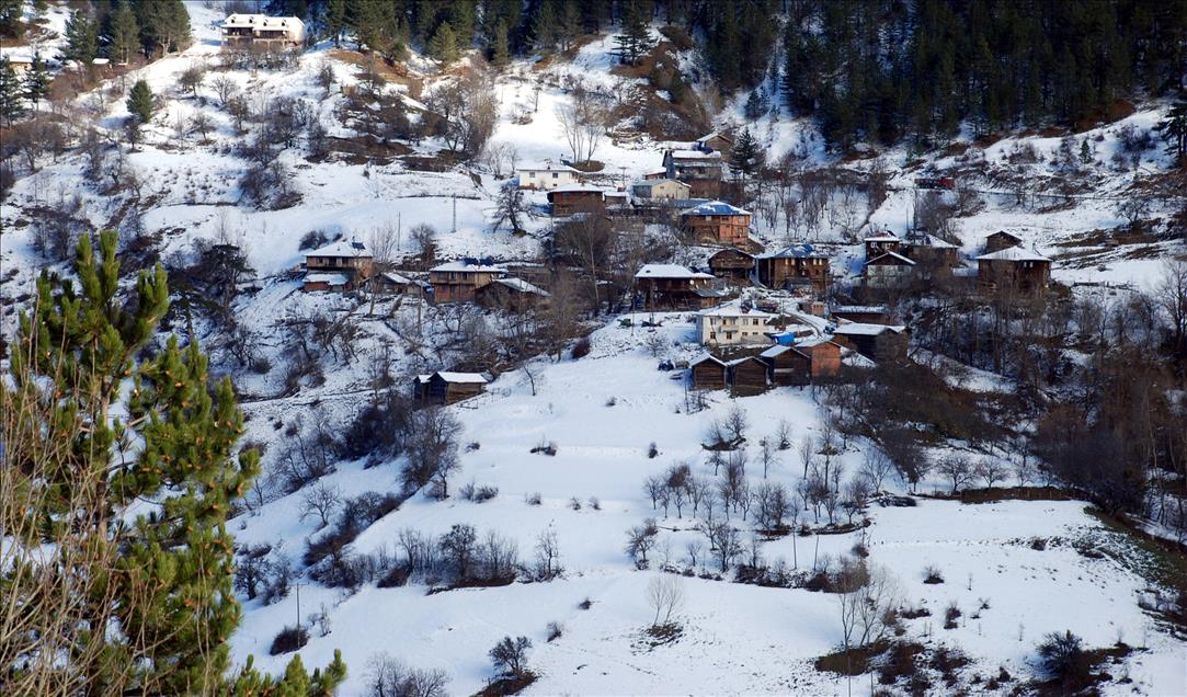 ILGAZ'DA KAR