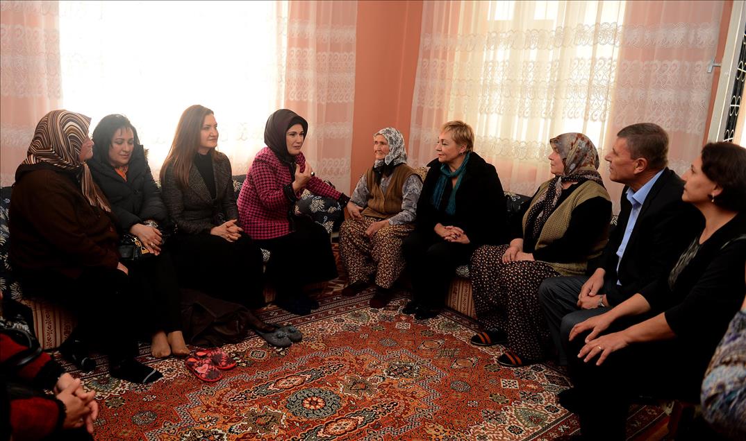 BASBAKAN ERDOGAN'IN ESI EMINE ERDOGAN