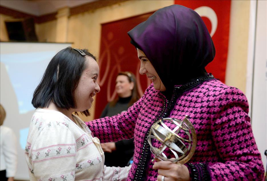 BASBAKAN ERDOGAN'IN ESI EMINE ERDOGAN