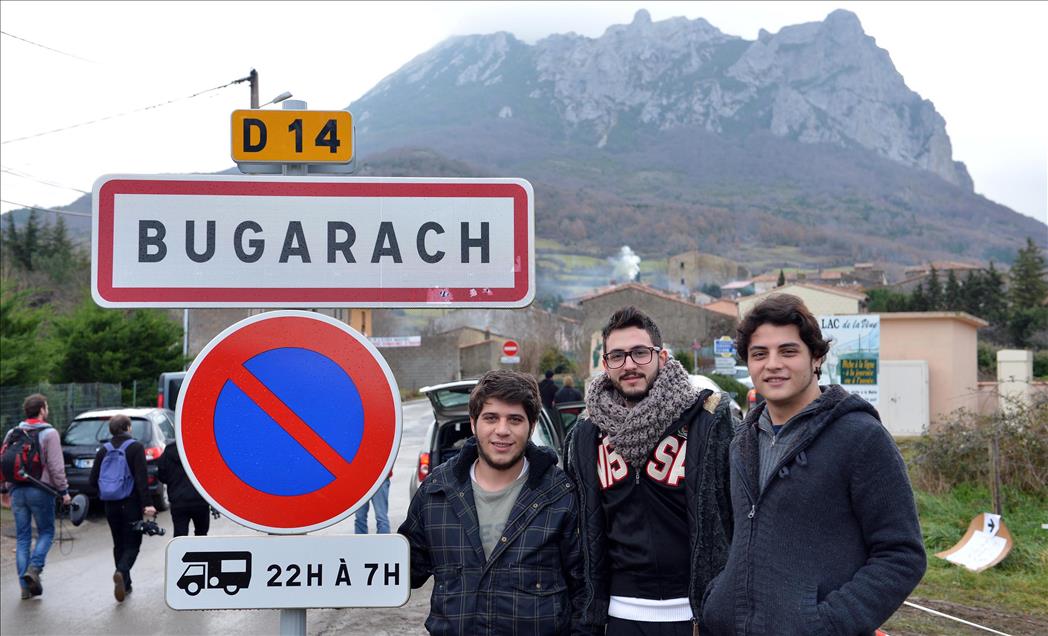 FRANSA'NIN GUNEY BATISINDAKI BUGARACH KOYU