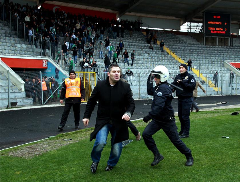 ANKARAGUCU-TORKU KONYASPOR MACINDA OLAY