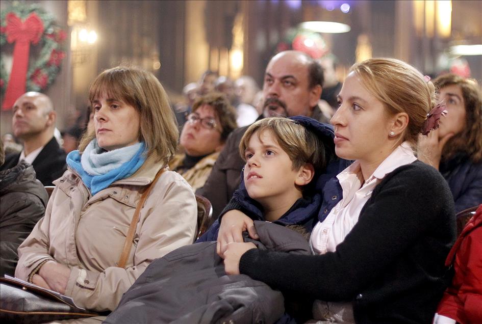 ISTANBUL'DA NOEL KUTLAMALARI