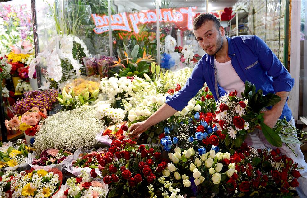 YENI YILA CALISARAK GIRDILER