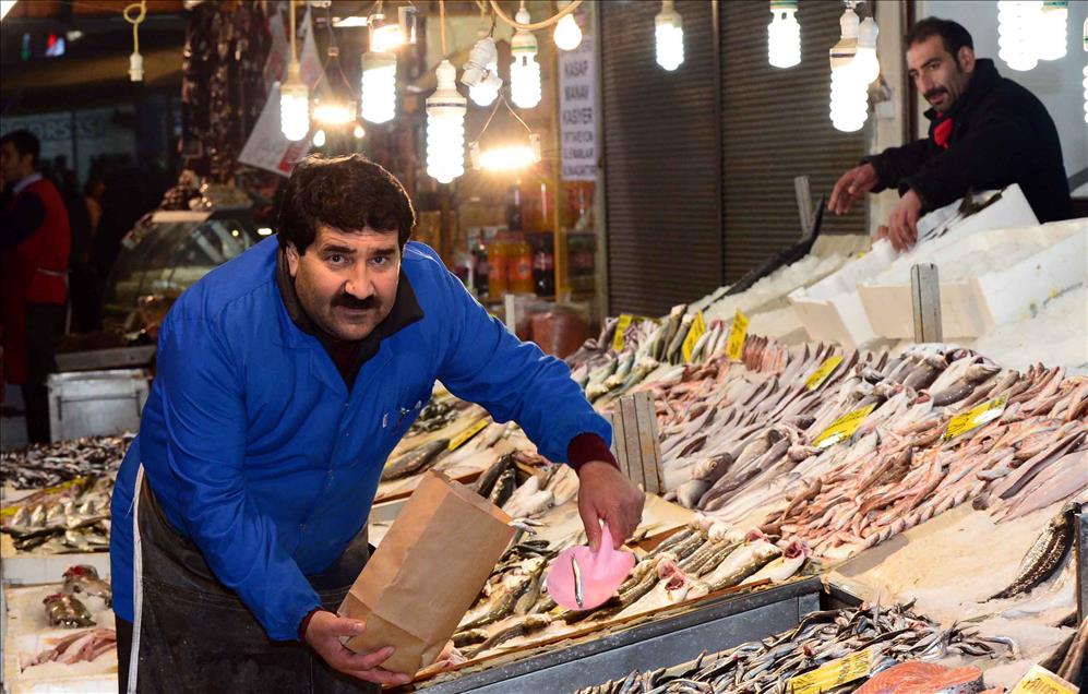 YENI YILA CALISARAK GIRDILER