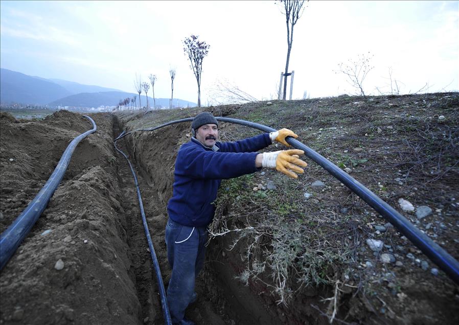 YENI YILA CALISARAK GIRDILER