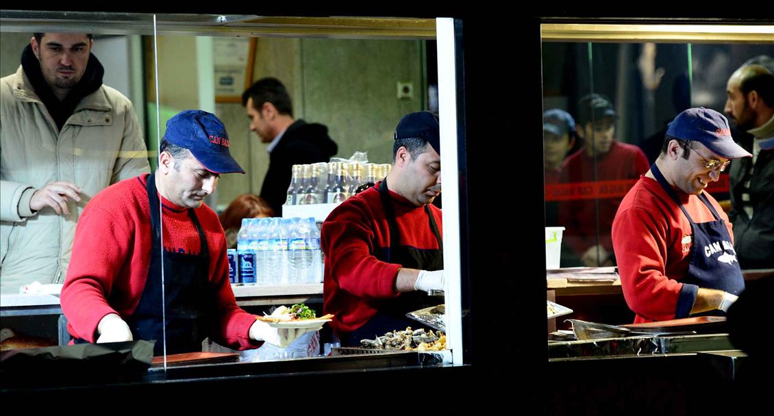 YENI YILA CALISARAK GIRDILER