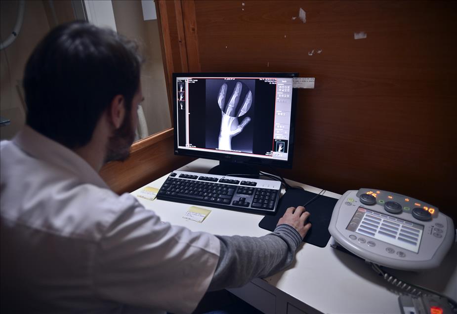 YENI YILA CALISARAK GIRDILER