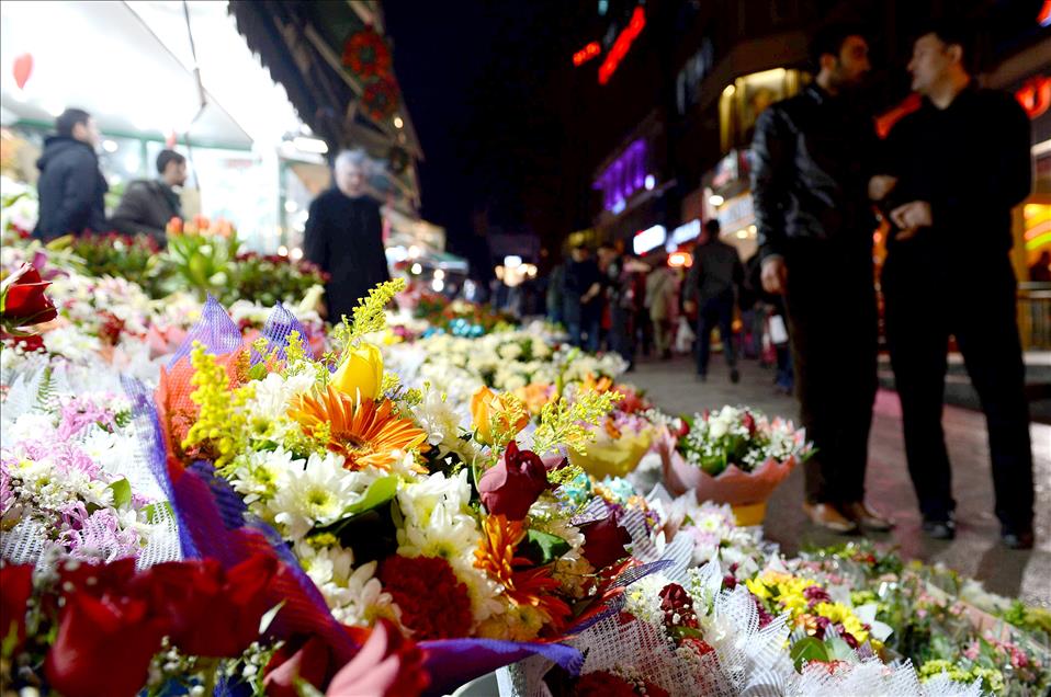 YENI YILA CALISARAK GIRDILER