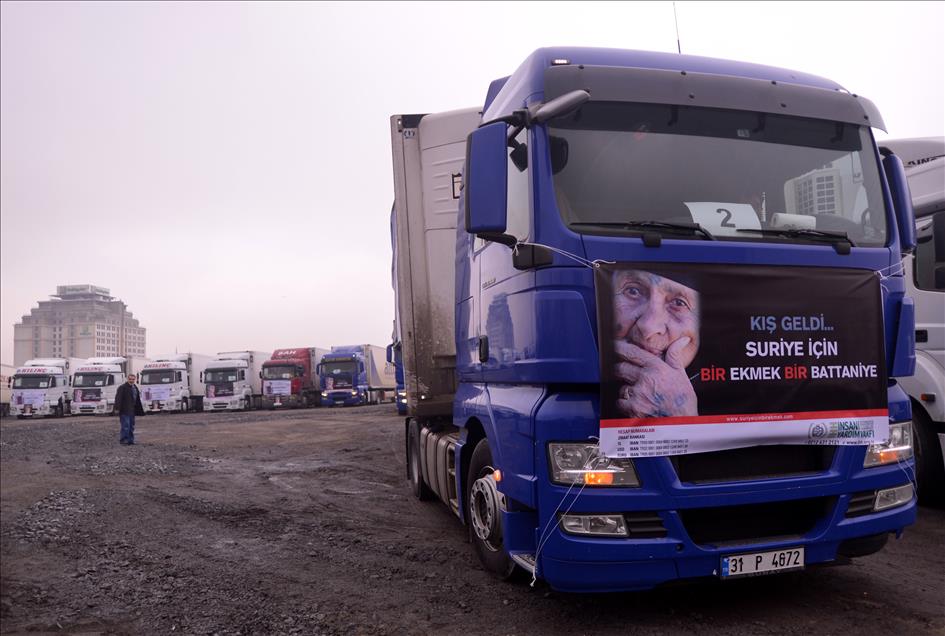 'KIS GELDI... SURIYE ICIN BIR EKMEK, BIR BATTANIYE' KAMPANYASI