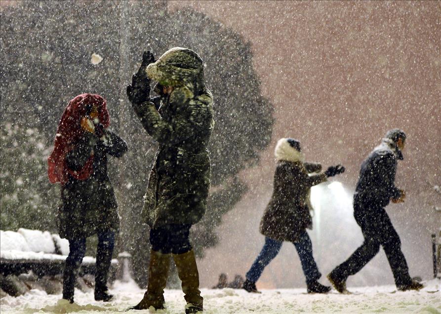 ISTANBUL'DA KAR