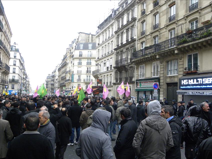 PARIS'TE 3 KADIN OLDURULDU 