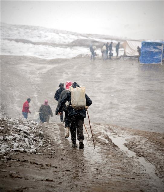 IRAK-SURIYE SINIRINDA YASANAN INSANLIK DRAMI