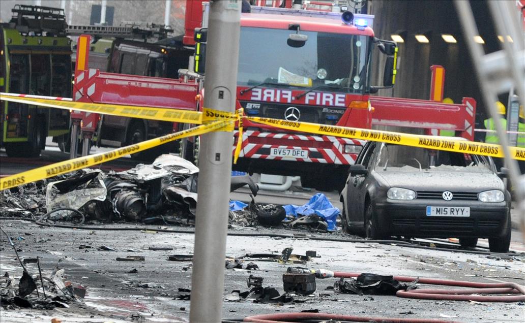 LONDRA'DA HELIKOPTER DUSTU