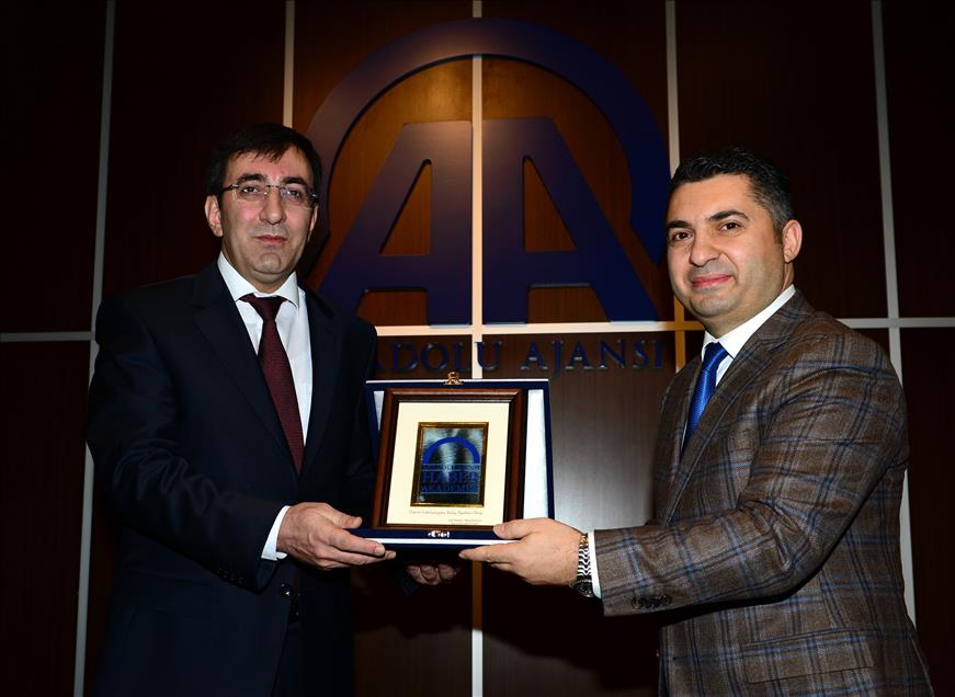 KALKINMA BAKANI YILMAZ'DAN AKADEMI OGRENCILERINE DERS