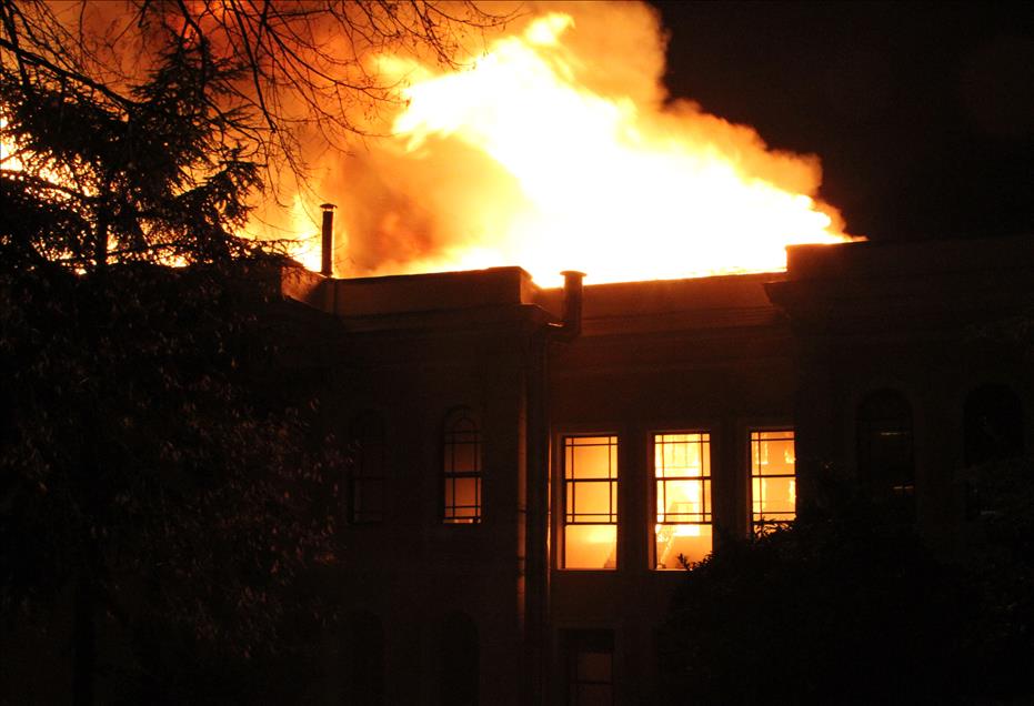 GALATASARAY UNIVERSITESI'NDE YANGIN