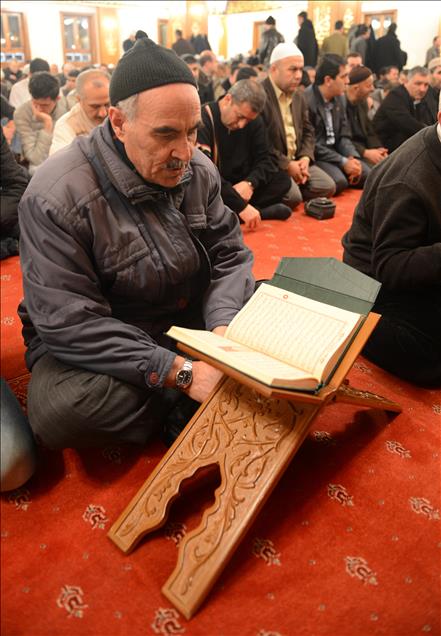 HACIBAYRAM CAMII'NDE MEVLIT KANDILI COSKUSU