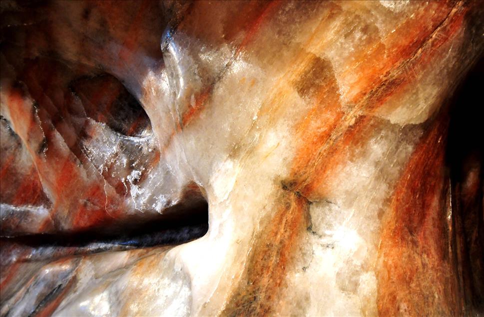 DUNYANIN GOZU, HIMALAYA TUZU'NDA