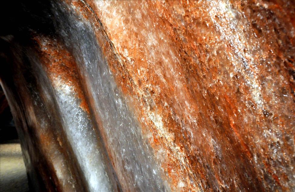 DUNYANIN GOZU, HIMALAYA TUZU'NDA