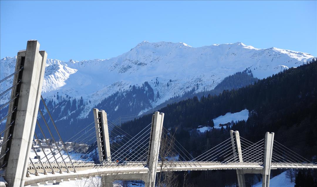 DAVOS KASABASI'NDA KIS