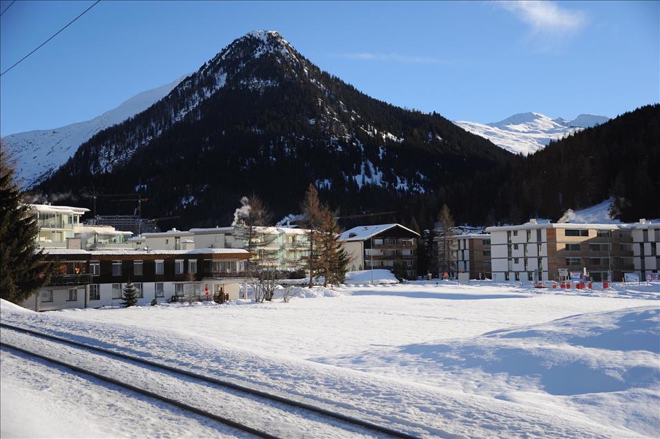 DAVOS KASABASI'NDA KIS