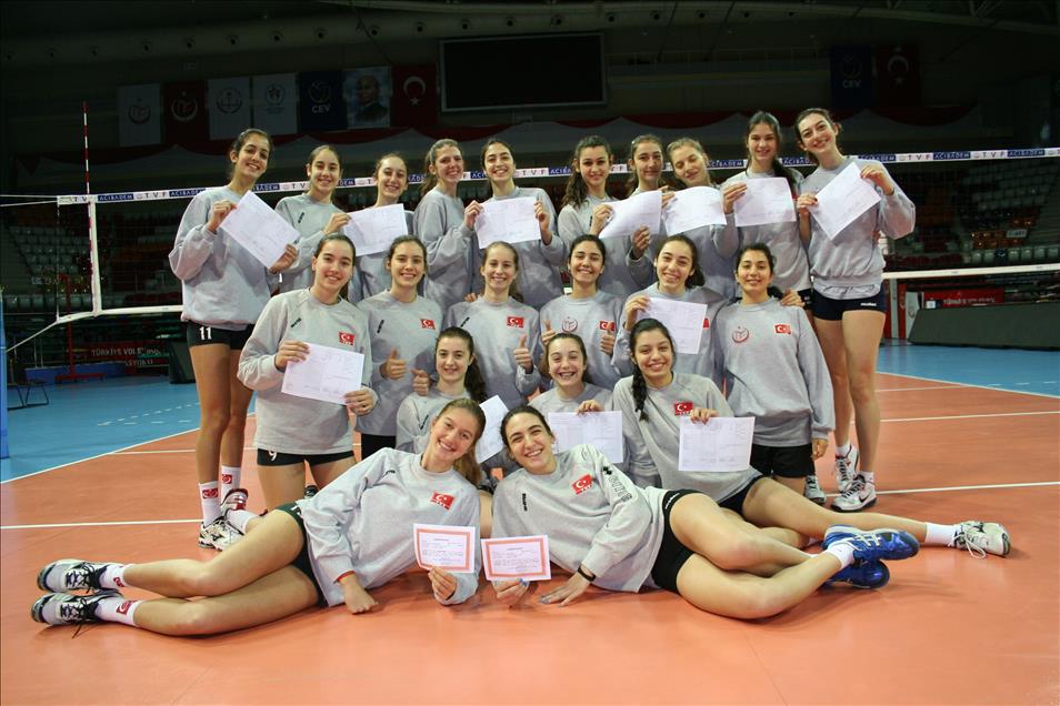 KARNELERI ''YILDIZ''LI PEKIYI