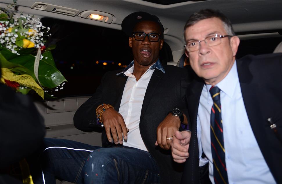 GALATASARAY'IN YENI TRANSFERI DROGBA ISTANBUL'DA