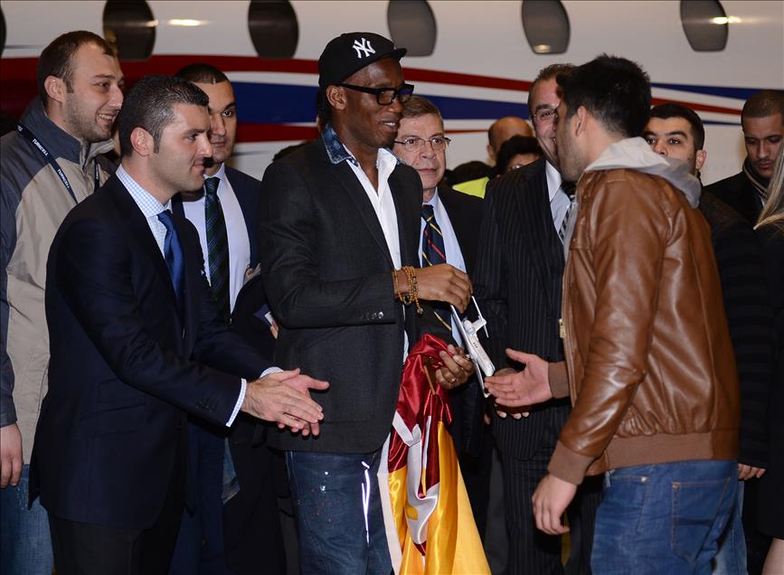 GALATASARAY'IN YENI TRANSFERI DROGBA ISTANBUL'DA