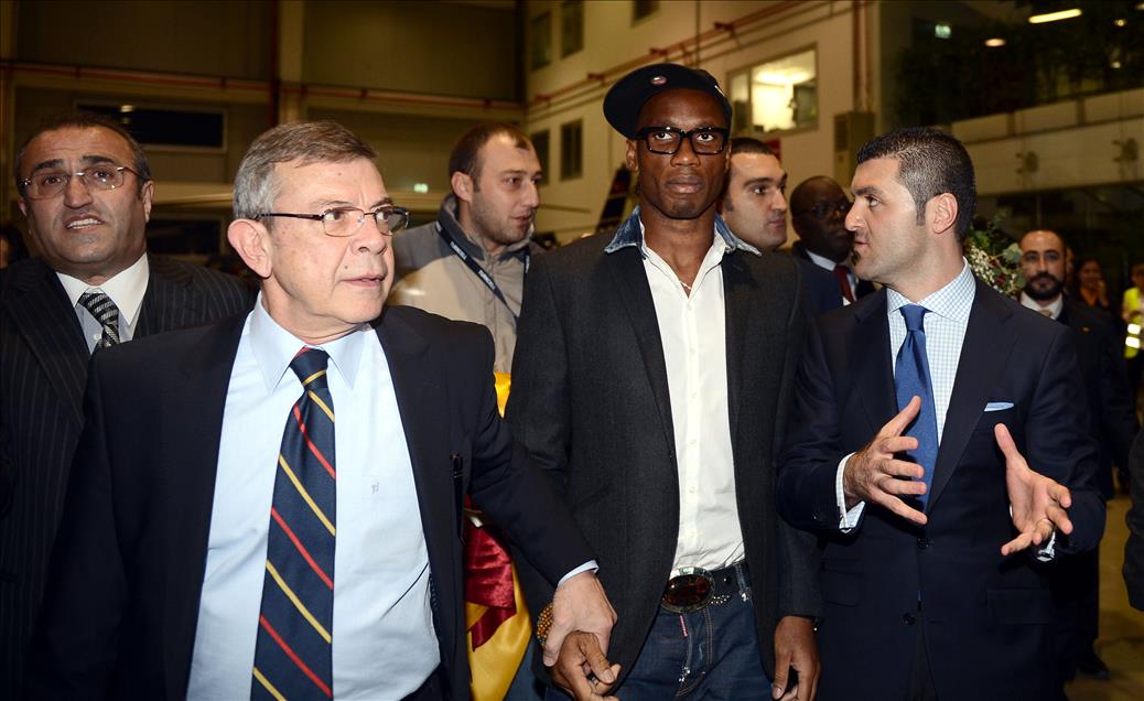GALATASARAY'IN YENI TRANSFERI DROGBA ISTANBUL'DA
