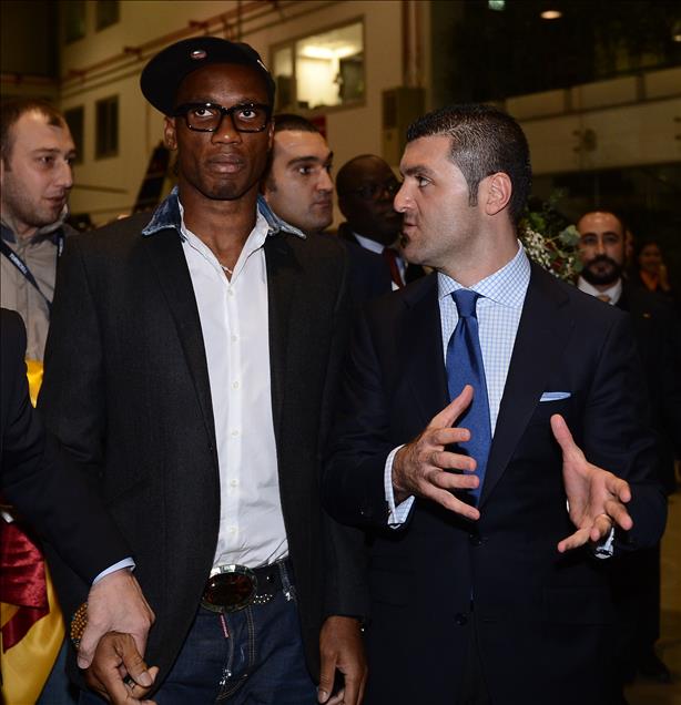 GALATASARAY'IN YENI TRANSFERI DROGBA ISTANBUL'DA