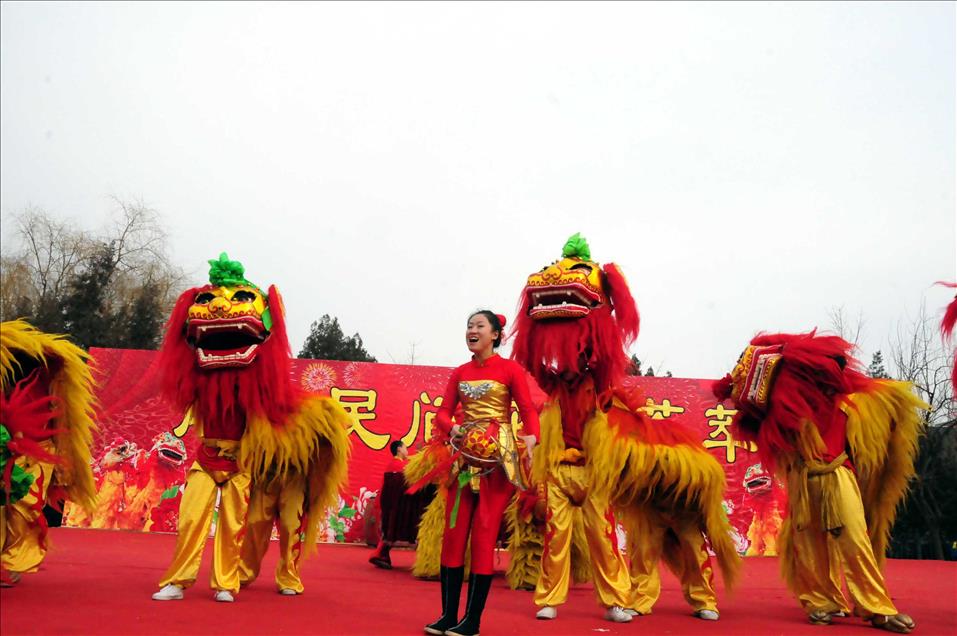 CIN'IN YILAN YILINDA HALK PANAYIRLARA AKIN ETTI