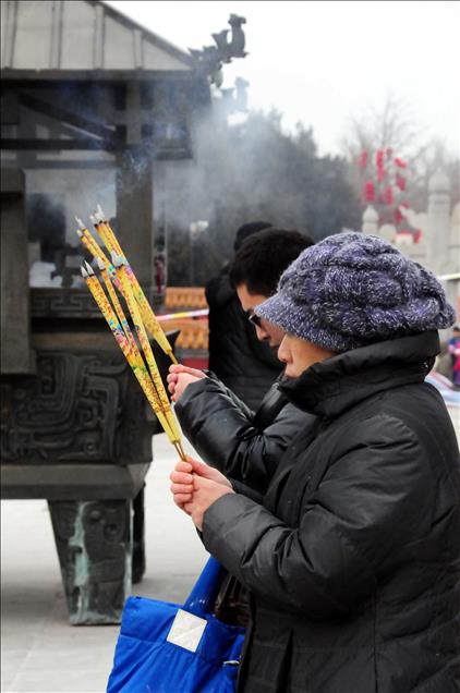 CIN'IN YILAN YILINDA HALK PANAYIRLARA AKIN ETTI