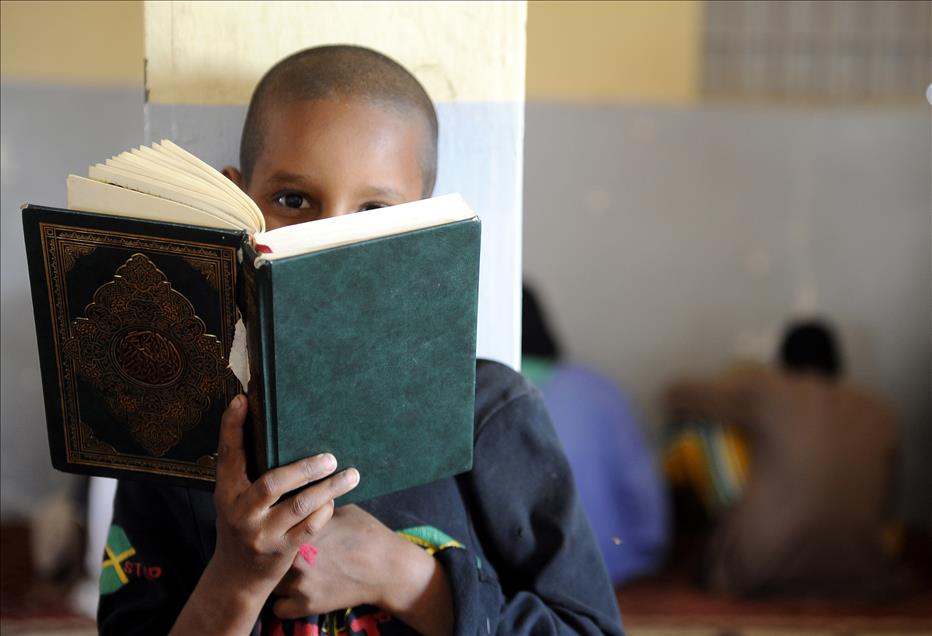 BATI AFRIKA'DA COL MEDRESELERI: 'MAHZARA'LAR