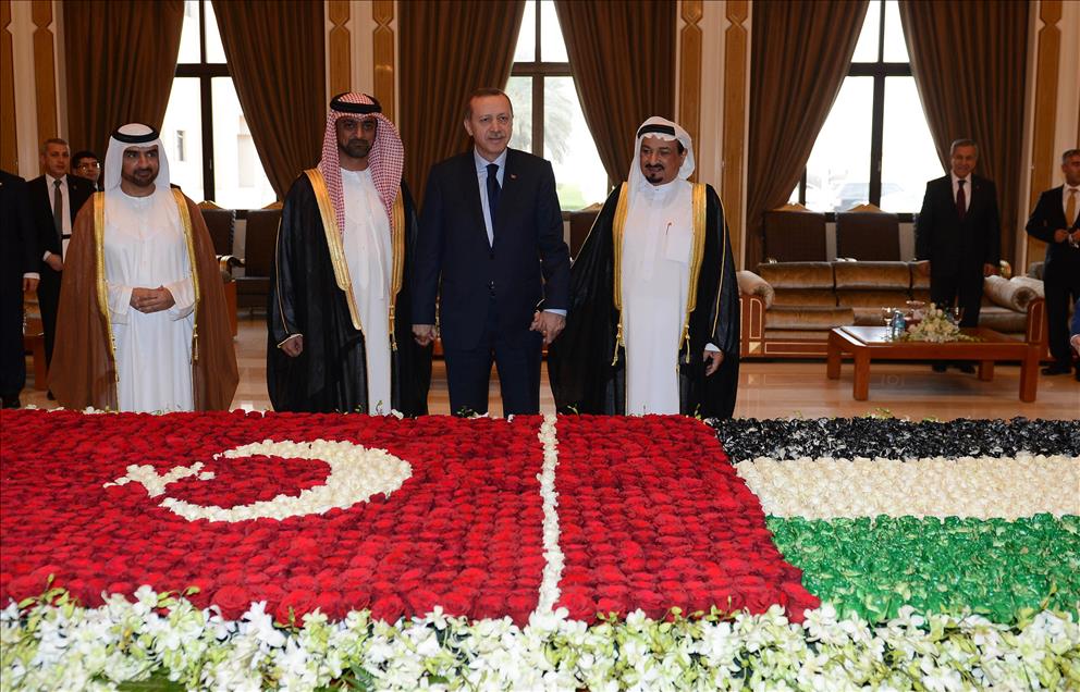 BASBAKAN ERDOGAN, BIRLESIK ARAP EMIRLIKLERI'NDE