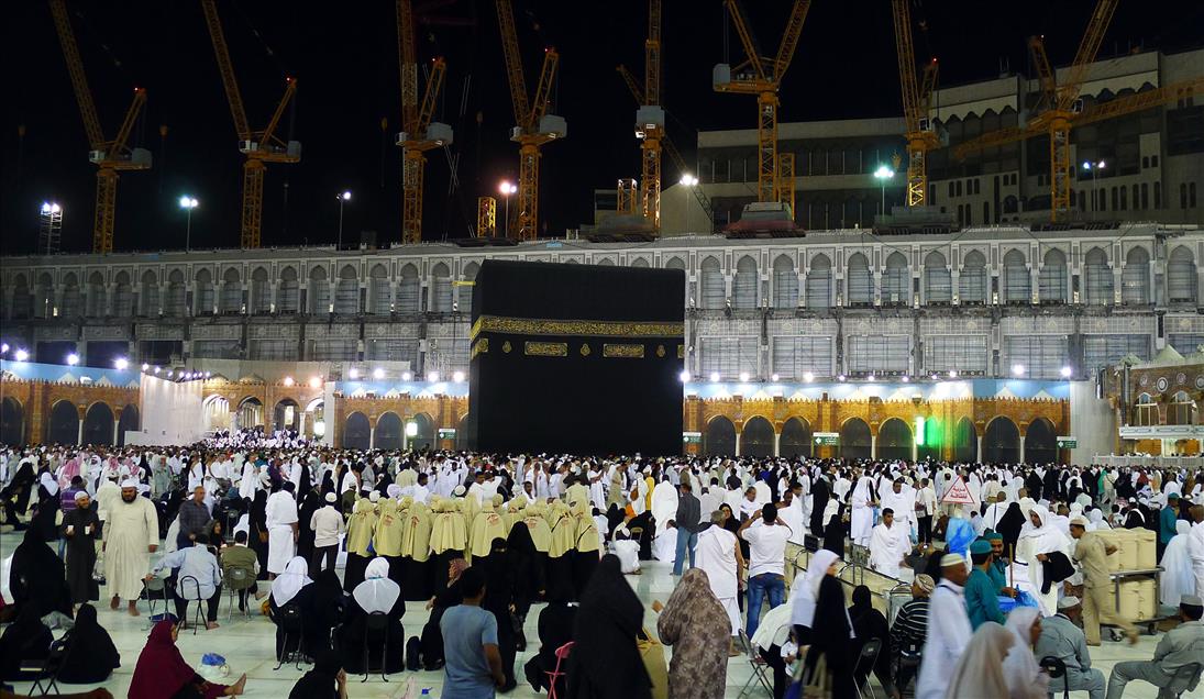 KABE'NIN CEVRESI DEGISIYOR