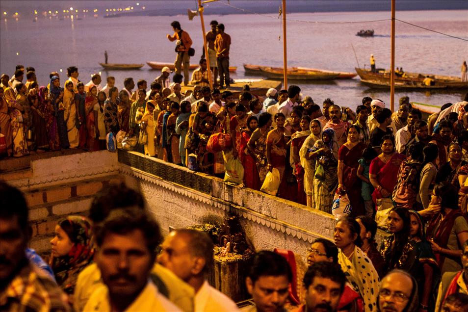 HINDISTAN'DA MAHA SHIVARATRI KUTLAMASI