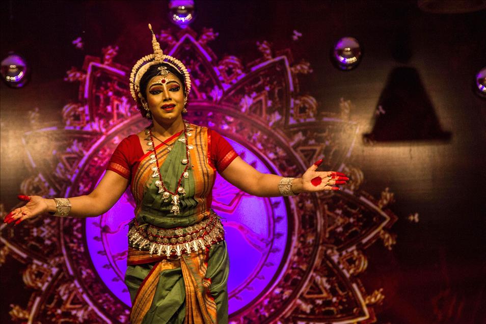 HINDISTAN'DA MAHA SHIVARATRI KUTLAMASI